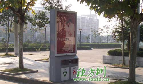   廣告垃圾箱驚艷亮相廣東汕頭街道。