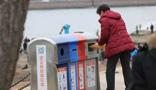 如何分類生活垃圾？四色垃圾桶，收納種類各不同