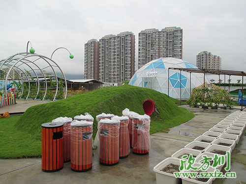 欣方圳鋼木垃圾桶，園林景區(qū)環(huán)境提升的好助手